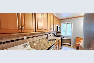 54 Lawrence Drive #D, White Plains, NY 10603 - Photo 9