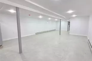 172-03 119th Ave, Jamaica, NY 11434 - Photo 9