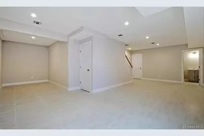 1108 Franklin Avenue #1106, Mamaroneck, NY 10543 - Photo 13