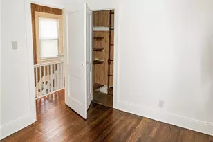 109-29 Van Wyck Expy, Jamaica, NY 11435 - Photo 13