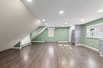 205 E John Street, Lindenhurst, NY 11757 - Photo 13