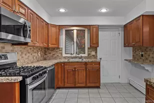 37 Pond Ln, Ridge, NY 11961 - Photo 17