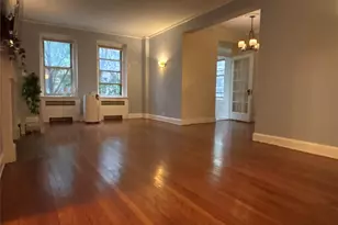 8 Barstow Rd, Great Neck, NY 11021 - Photo 7