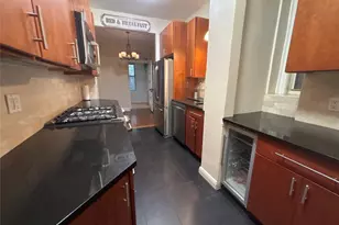 8 Barstow Rd, Great Neck, NY 11021 - Photo 11