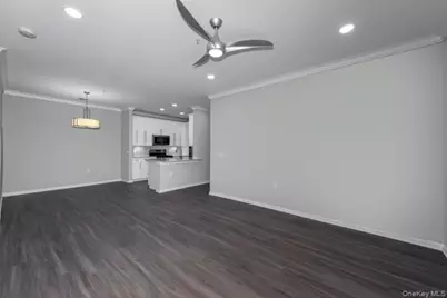 1 Charles Pond Drive #8-815, Coram, NY 11727 - Photo 5