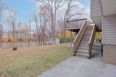 8 Durant Road, New City, NY 10956 - Photo 9