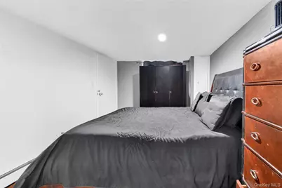 721 Thieriot Avenue, Bronx, NY 10473 - Photo 15