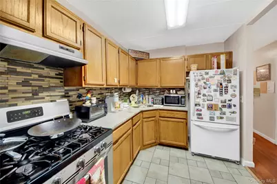721 Thieriot Avenue, Bronx, NY 10473 - Photo 5