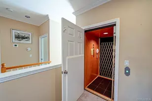 22 Sonata Ct, Lake Grove, NY 11755 - Photo 7