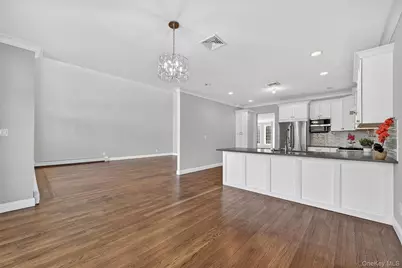 548 Mountainview Avenue, Valley Cottage, NY 10989 - Photo 11