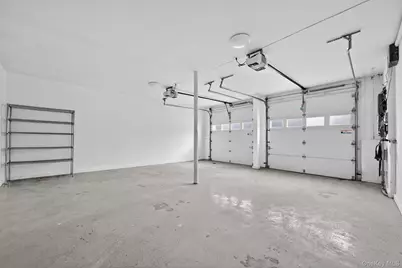 548 Mountainview Avenue, Valley Cottage, NY 10989 - Photo 39