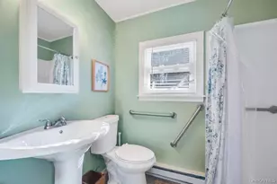 223 Cedar Ave, Patchogue, NY 11772 - Photo 13