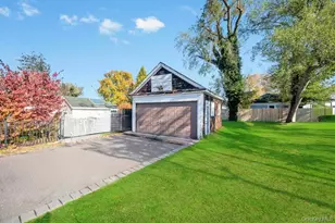 223 Cedar Ave, Patchogue, NY 11772 - Photo 29