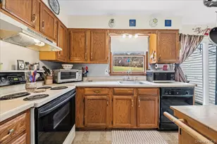 8 Maple Ave, Goshen, NY 10924 - Photo 11