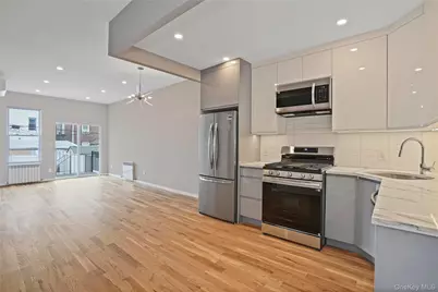 79-23 67 Drive, Middle Village, NY 11379 - Photo 13