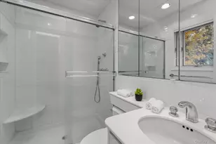 19 Dell Dr, East Rockaway, NY 11518 - Photo 15