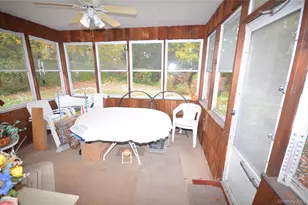 8 Rope Ct, Melville, NY 11747 - Photo 17