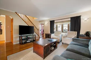 132 E Cherry St, Floral Park, NY 11001 - Photo 7