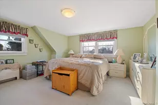 132 E Cherry St, Floral Park, NY 11001 - Photo 17