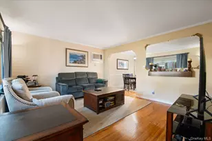 132 E Cherry St, Floral Park, NY 11001 - Photo 5