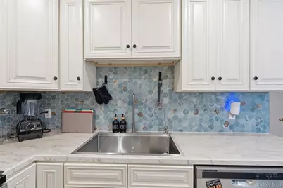 11 Granada Cres #6, White Plains, NY 10603 - Photo 9