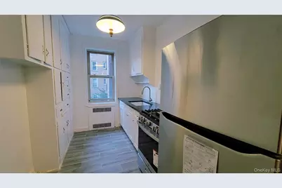 84-49 168th Street #2V, Jamaica, NY 11432 - Photo 5