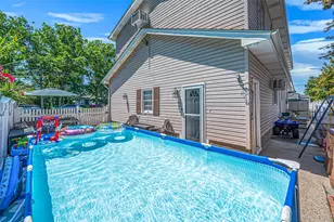 201 Oakland Ave, Deer Park, NY 11729 - Photo 43