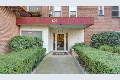 609 Palmer Road #3M, Yonkers, NY 10701 - Photo 1