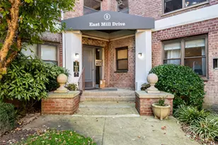 1 E Mill Dr, Great Neck, NY 11021 - Photo 5