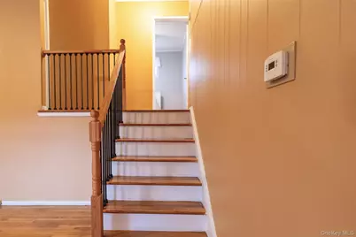 3763 Briarhill Street, Mohegan Lake, NY 10547 - Photo 9