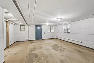 61-12 Main St, Flushing, NY 11358 - Photo 13