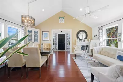 38 Bayside Place, Amityville, NY 11701 - Photo 3