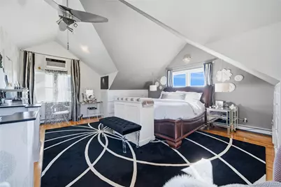 38 Bayside Place, Amityville, NY 11701 - Photo 19