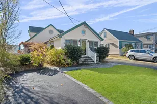 38 Bayside Pl, Amityville, NY 11701 - Photo 37