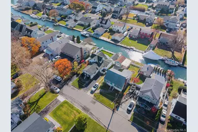 38 Bayside Place, Amityville, NY 11701 - Photo 31