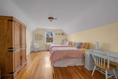 3 Station Road, Great Neck, NY 11023 - Photo 19