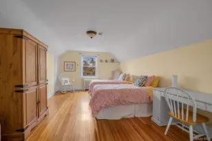 3 Station Rd, Great Neck, NY 11023 - Photo 19