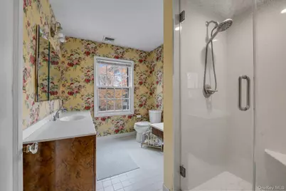 3 Station Road, Great Neck, NY 11023 - Photo 17