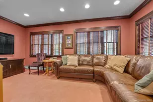 3 Station Rd, Great Neck, NY 11023 - Photo 9