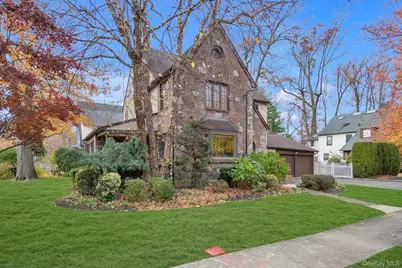 3 Station Road, Great Neck, NY 11023 - Photo 29