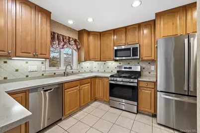 882 Heritage Hills #D, Somers, NY 10589 - Photo 13