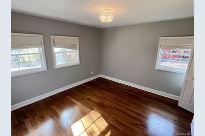 18 Chestnut Lane, Newburgh, NY 12550 - Photo 11