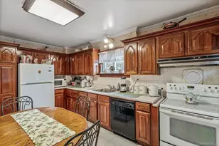 86-79 Pinto St, Hollis, NY 11423 - Photo 9