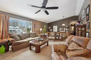 105 Shaker Ct N, New Windsor, NY 12553 - Photo 5