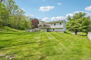 105 Shaker Ct N, New Windsor, NY 12553 - Photo 35