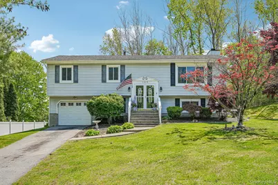 105 Shaker Court N, New Windsor, NY 12553 - Photo 3