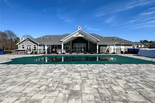 134 Halley Dr, Center Moriches, NY 11934 - Photo 43