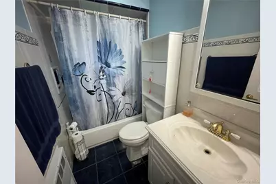 323 Grand Avenue, Lindenhurst, NY 11757 - Photo 13