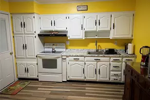 323 Grand Ave, Lindenhurst, NY 11757 - Photo 9