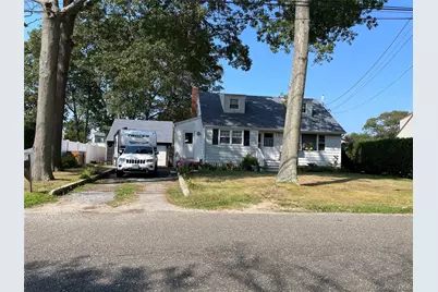 323 Grand Avenue, Lindenhurst, NY 11757 - Photo 1